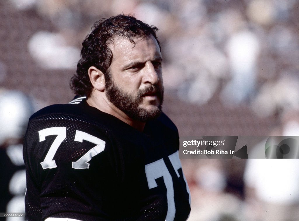 Los Angeles Raiders Lyle Alzado...