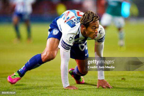 Keisuke Honda of Pachuca reacts during the round of sixteen match between Pachuca and Zacatepec as part of the Copa MX Apertura 2017 at Hidalgo...