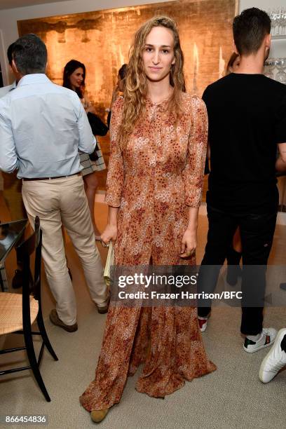 Zoe Guttman attends The Fashion Awards 2017 nominees cocktail reception at LECLAIREUR on October 25, 2017 in Los Angeles, California.