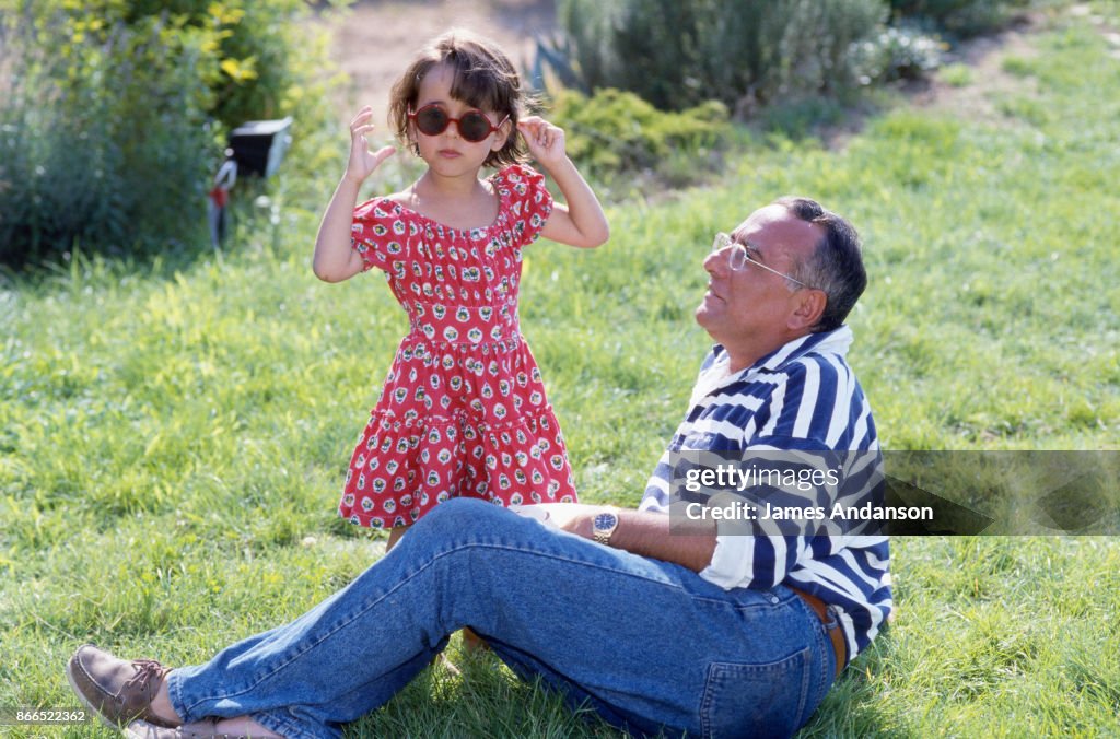 Yves Mourousi with his daughter