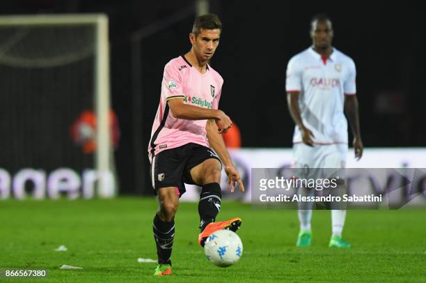 Ivaylo Chochev of US Citta di Palermo in action during the Serie B match between FC Carpi and US Citta di Palermo on October 24, 2017 in Carpi, Italy.