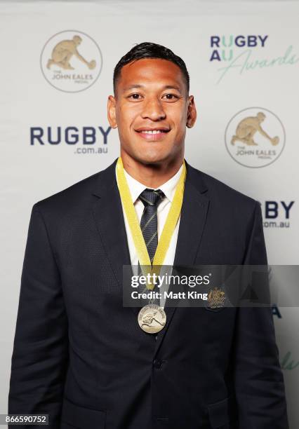 Israel Folau poses with the John Eales Medal during the 2017 Rugby Australia Awards at Royal Randwick Racecourse on October 26, 2017 in Sydney,...