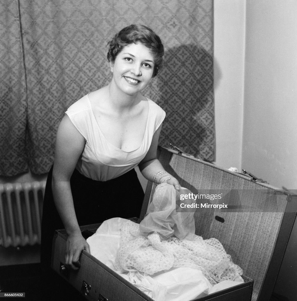 Anne Reed Young 21-year-old actress Anne Reid at home in Kensington packing her bags ...