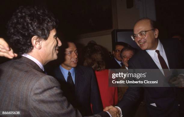 Italian Politician Bettino Craxi shaking the hand of the French politician Jack Lang at the Television Conference at the 'Sala della Promoteca' in...