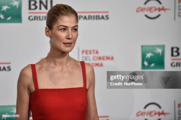 British actress Rosamund Pike attends photocall of Hostiles at Rome Cine Fest, Roma, Italy on 26 October 2017.