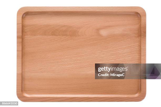 empty beech wood plate tray - bandeja fotografías e imágenes de stock