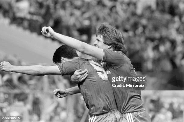 Liverpool FC 3-1 Everton FC, FA Cup Final 1986, Wembley Stadium, Saturday 10th May 1986. Match Action. Ian Rush and Jan Molby.