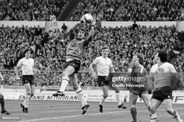 Liverpool FC v Tottenham Hotspur FC, Football League Cup Final at Wembley Stadium. Final score, Liverpool 3, Tottenham Hotspur 1, 13th March 1982.