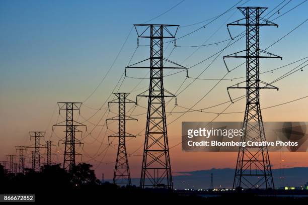 u.s. electricity output - power grid stock pictures, royalty-free photos & images