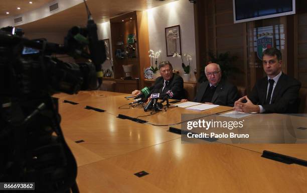 Secretary Antonio Di Sebastiano, FIGC President Carlo Tavecchio and FIGC General director Michele Uva attend the press conference after the Italian...