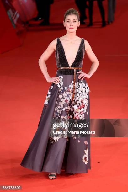 Maria Pike Maria Pike Photos and Premium High Res Pictures - Getty Images