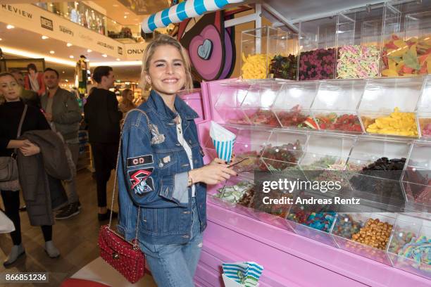 Caro Daur attends the 'Caro Daur x Levi's' event at Peek & Cloppenburg Weltstadthaus on October 26, 2017 in Duesseldorf, Germany.