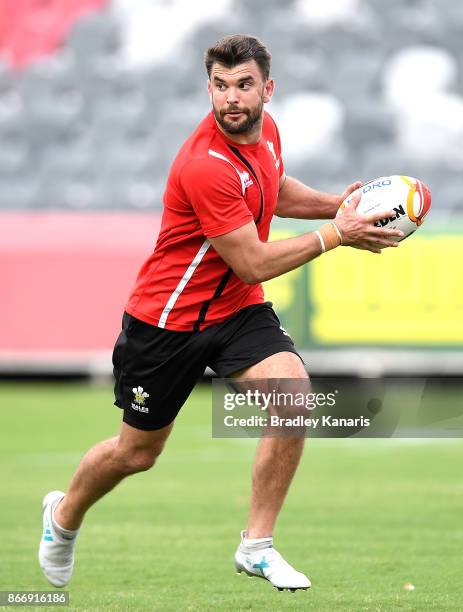 Elliot Kear passes the ball during a Wales Rugby League World Cup captain's run at the Oil Search National Football Stadium on October 27, 2017 in...