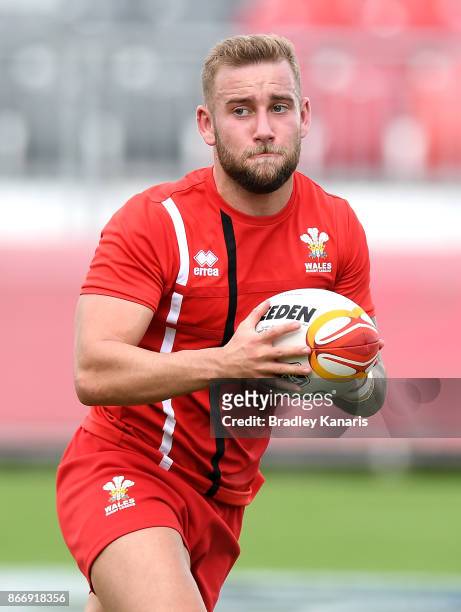 Courtney Davies looks to pass during a Wales Rugby League World Cup captain's run at the Oil Search National Football Stadium on October 27, 2017 in...