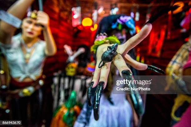 Consumers flock to the region of the March 25, traditional center of popular commerce in São Paulo, looking for costumes and props for the Halloween...