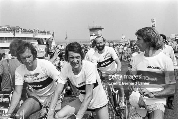 Emerson Fittipaldi, Arturo Merzario, Henri Pescarolo, Jacques Laffite, Grand Prix of France, Circuit Paul Ricard, 04 July 1976. Drivers Emerson...