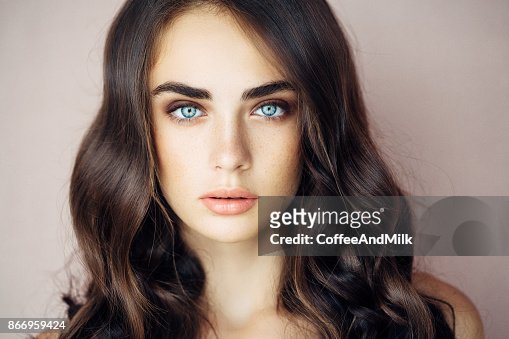 15,316 Brown Hair Blue Eyes Photos and Premium High Res Pictures - Getty  Images