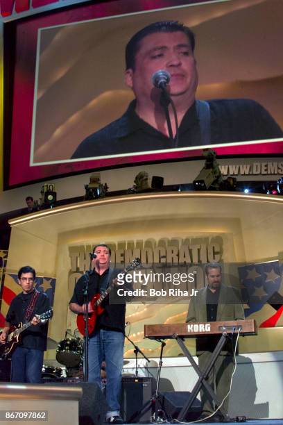 Musician David Hidalgo performs with members of 'Los Lobos' at the Democratic National Convention in Los Angeles, on August 17, 2000 in Los Angeles,...