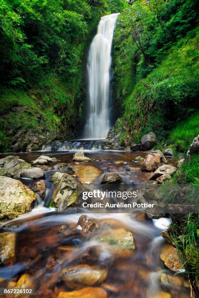 clonmany, glenevin waterfall - county donegal stockfoto's en -beelden