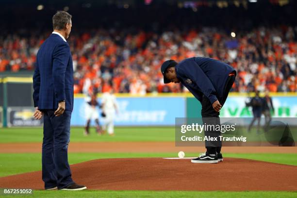 Christian Tilly from the Boys & Girls Clubs of Greater Houston Stafford Club and Hall of Famer and former Astros player Craig Biggio deliver the...