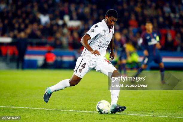 Santos Marlon of OGC Nice during the Ligue 1 match between Paris Saint Germain and OGC Nice at Parc des Princes on October 27, 2017 in Paris, .