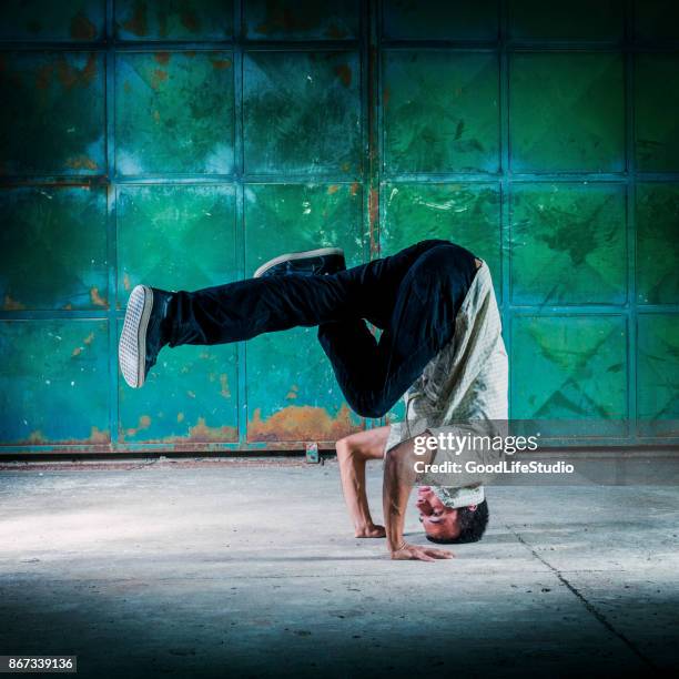 Old Breakdancer Photos and Premium High Res Pictures - Getty Images