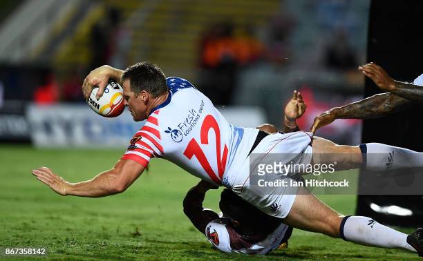 Matt Shipway of the USA scores a try during the 2017 Rugby League World Cup match between Fiji and the United States on October 28, 2017 in...