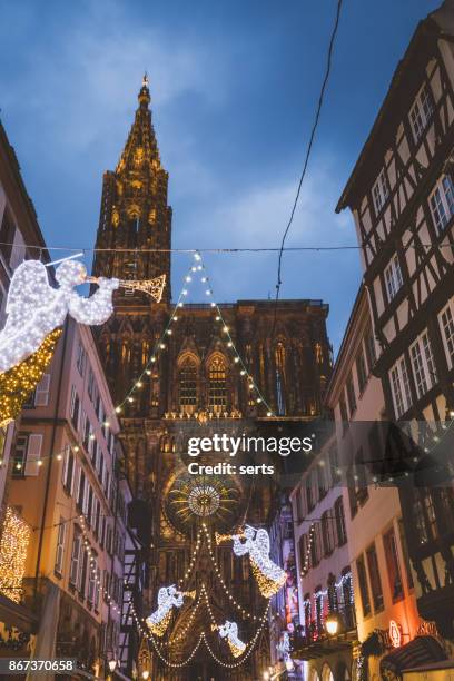 tiempo de navidad en estrasburgo, francia - estrasburgo fotografías e imágenes de stock