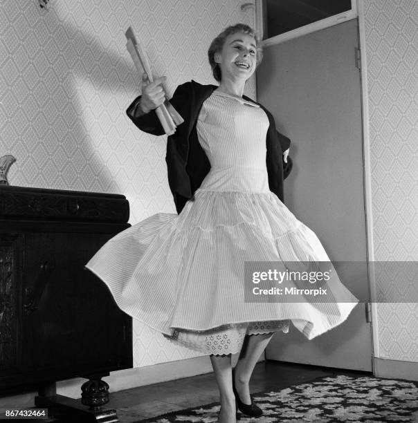 Barbra Reed 586 Barbara Reed Stock Photos, High-Res Pictures, and Images - Getty Images