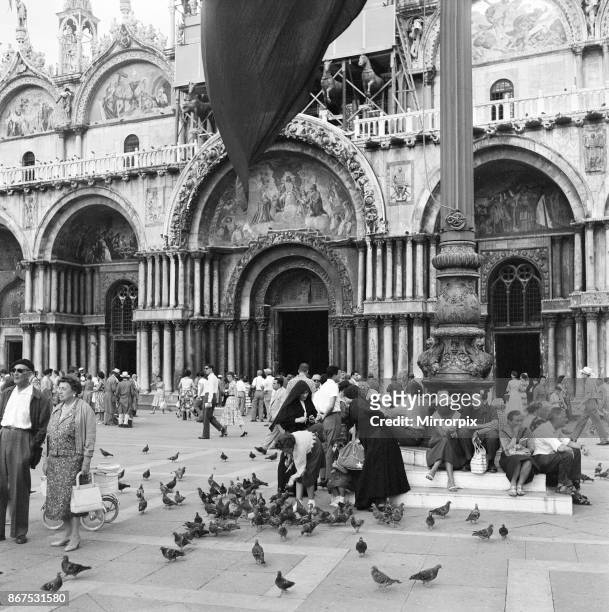 General scenes of Venice during the Venice Film Festival, September 1958.