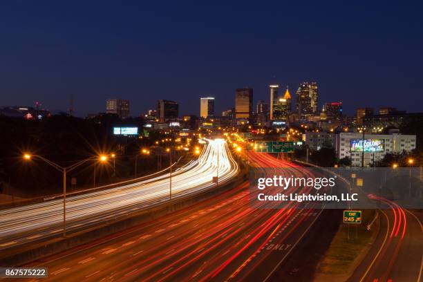 atlanta downtown skyline, georgia - atlanta skyline car stock pictures, royalty-free photos & images