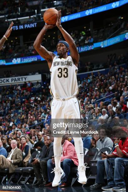 Dante Cunningham of the New Orleans Pelicans shoots the ball against the Cleveland Cavaliers on October 28, 2017 at the Smoothie King Center in New...