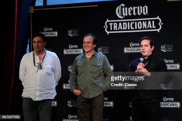 Mexican actor Daniel Gimenez Cacho receives the 'Cuervo Tradicional' award during the XV Morelia International Film Festival on October 27, 2017 in...