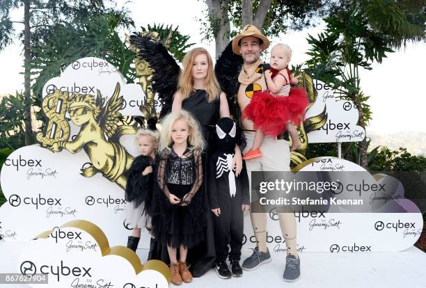 Annabel Leah Van Der Beek, Olivia Van Der Beek, Joshua Van Der Beek, Kimberly Van Der Beek, James Van Der Beek, and Emilia Van Der Beek at the Cybex...