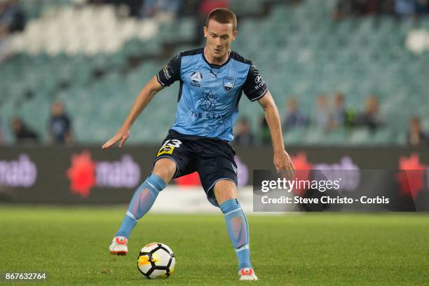 Brandon O'Neill of Sydney FC controls the ball during the round four A-League match between Sydney FC and the Perth Glory at Allianz Stadium on...