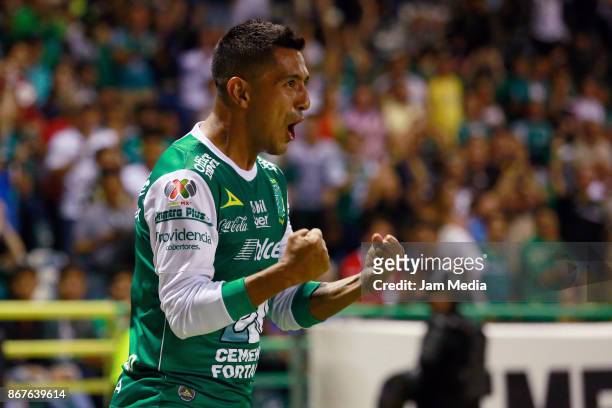 Elias Hernandez of Leon celebrates after scoring the fourth goal of his team during the 15th round match between Leon and Veracruz as part of the...