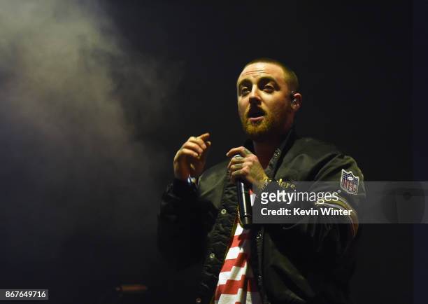 Mac Miller performs on Camp Stage during day 1 of Camp Flog Gnaw Carnival 2017 at Exposition Park on October 28, 2017 in Los Angeles, California.
