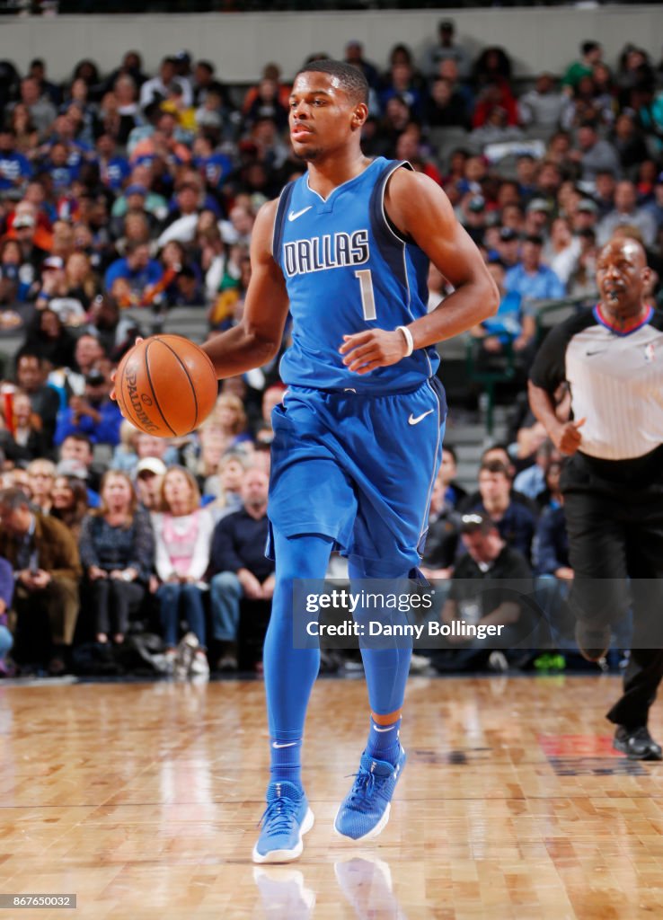 Philadelphia 76ers v Dallas Mavericks