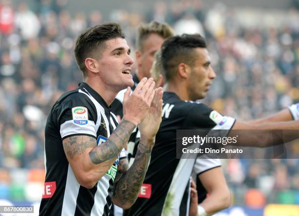 Rodrigo Javier De Paul of Udinese Calcio ceebrates after scoring his team's first goal from the penalty spot during the Serie A match between Udinese...