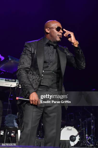 Joe Rnb 334 Joe Rb Singer Stock Photos, High-Res Pictures, and Images - Getty ...