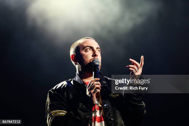 Mac Miller performs on the Camp Stage during day 1 of Camp Flog Gnaw Carnival 2017 at Exposition Park on October 28, 2017 in Los Angeles, California.
