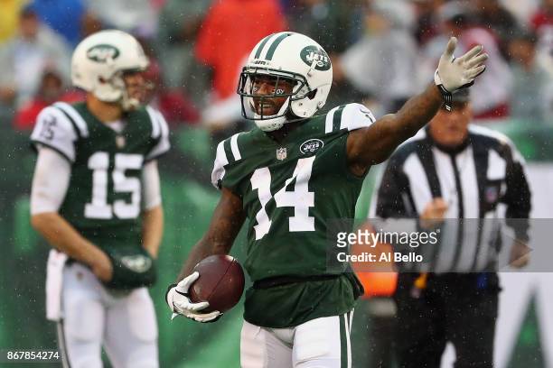 Wide receiver Jeremy Kerley of the New York Jets signals against the Atlanta Falcons during the first quarter of the game at MetLife Stadium on...