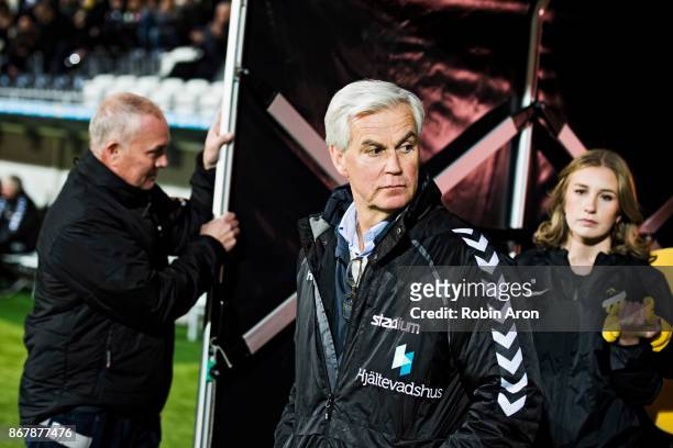 Nanne Bergstrand, head coach enters the arena before during the Allsvenskan match between BK Hacken and Kalmar FF at Bravida Arena on October 29,...
