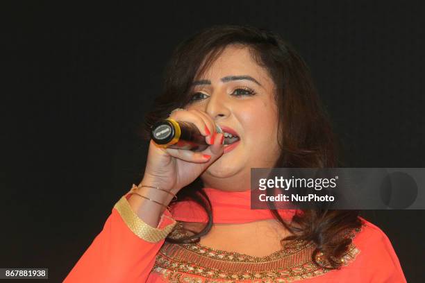 Acclaimed Pakistani singer Farwa Khan performs in Brampton, Ontario, Canada on 28 October 2017.