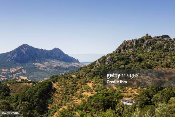 landscape in andalusia/ spain - castillo del aguilo/ gaucin - gaucín fotografías e imágenes de stock