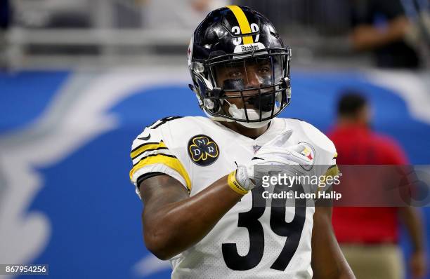 Terrell Watson of the Pittsburgh Steelers warms up prior to the start of the game against the Detroit Lions at Ford Field on October 29, 2017 in...