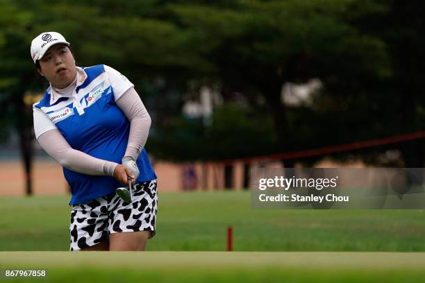 Shanshan Feng of China in action during day four of the Sime Darby LPGA Malaysia at TPC Kuala Lumpur East Course on October 29, 2017 in Kuala Lumpur,...