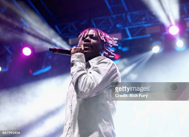 Lil Yachty performs on the Stage during day 2 of Camp Flog Gnaw Carnival 2017 at Exposition Park on October 29, 2017 in Los Angeles, California.
