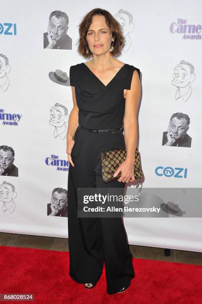 Elizabeth Riska 2,760 Sarah Clarke Photos & High Res Pictures - Getty Images