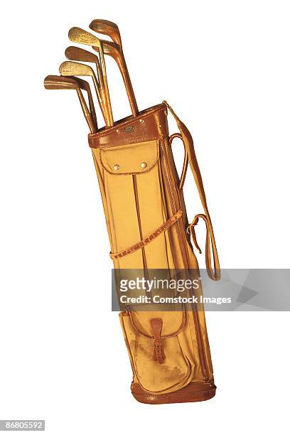 vintage golf clubs and bag - golf bag stock pictures, royalty-free photos & images